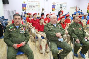 Астраханские патриоты продолжают проводить уроки мужества и патриотические выставки
